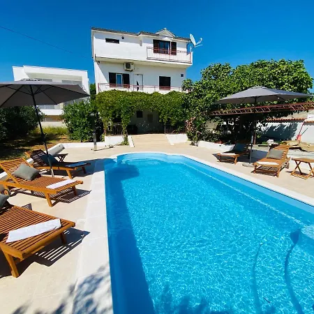 Marija-two With Shared Pool Just 100m From