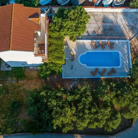 Appartement Marija-two With Shared Pool Just 100m From *